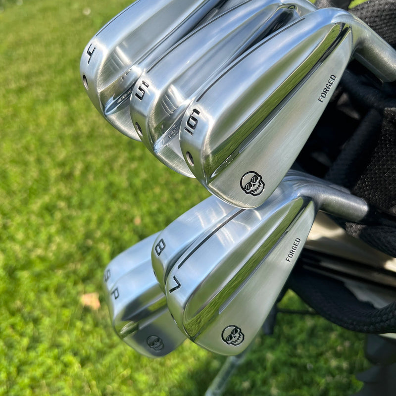 Série de fers de golf forgés – vue 3
