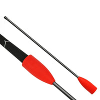 Tige d'entraînement swing golf – tige noire à embout rouge en silicone, vue en diagonale