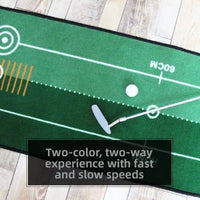 Tapis de putting pliable – gros plan sur le dessin à deux tons de vert et un repère de 60 cm