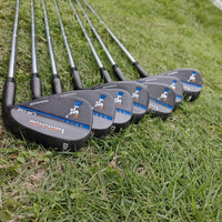 Wedge de golf forgé – série de wedges alignés, vue sur les têtes
