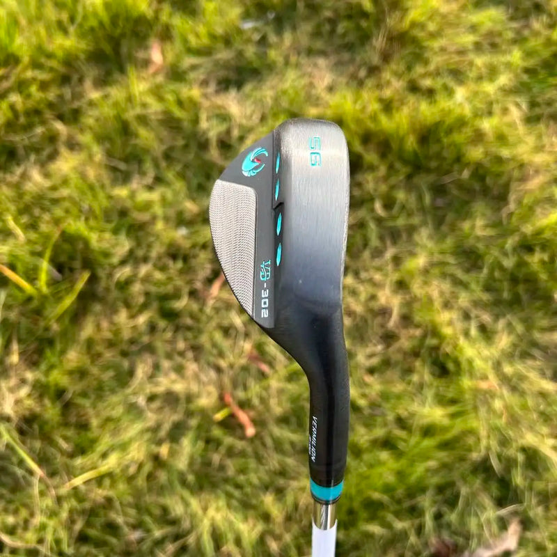 Wedge de golf forgé noir – profil de la tête de 56°