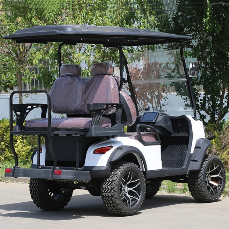 Voiturette de golf électrique de luxe blanche – vue arrière avec écran tactile et banquette