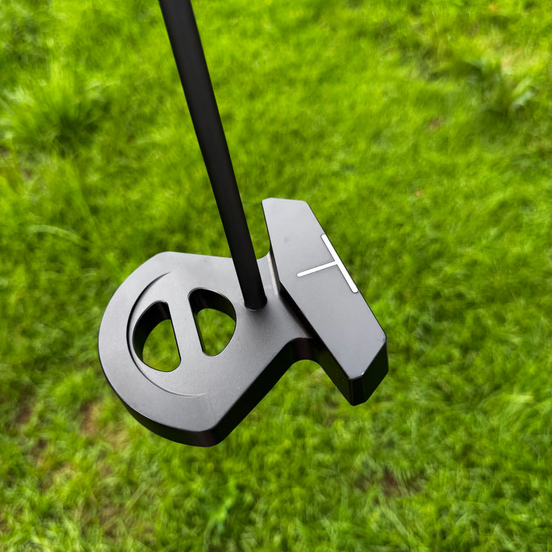 Putter maillet zéro torque – tête noire avec manche, vue en perspective
