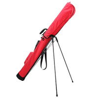 Sac de golf pencil ultraléger – sac rouge fermé par son capot, avec sa bandoulière