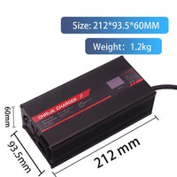 Chargeur plomb 48 V 15 A – dimensions du chargeur : 212 × 93,5 × 60 mm, poids de 1,2 kg