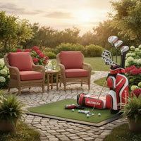 Set de golf complet femme – sac rouge posé sur un tapis de putting dans un jardin