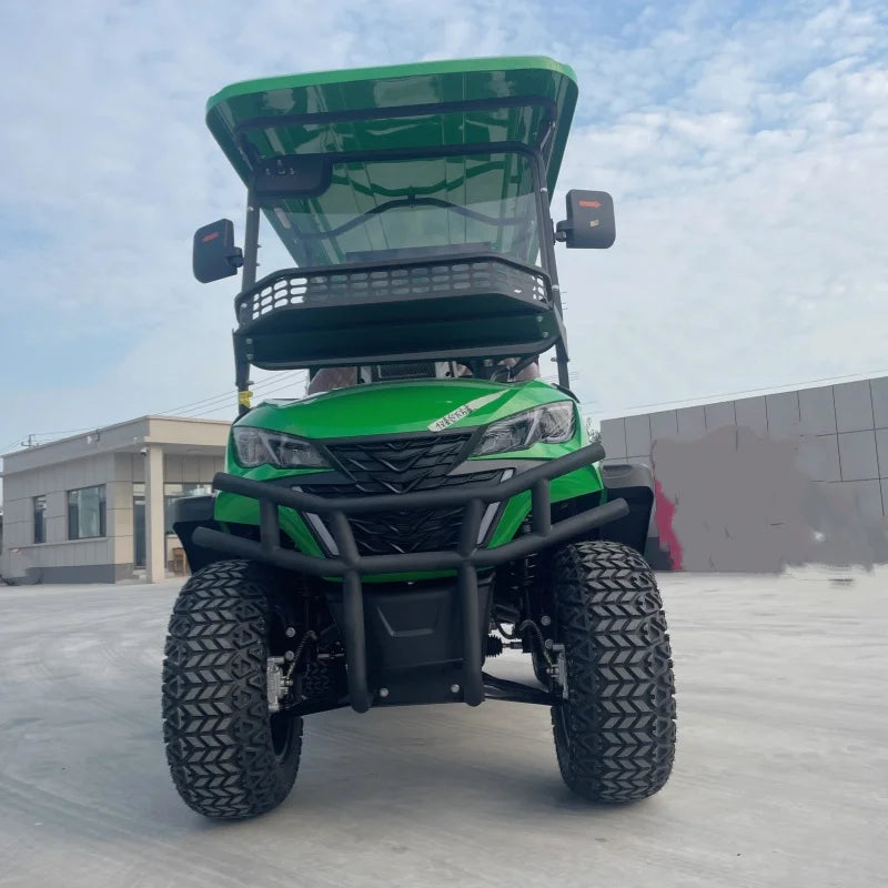 Buggy de golf électrique tout-terrain vert – vue de face avec panier et pare-chocs