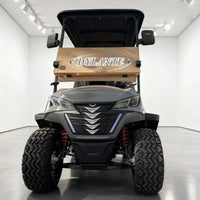 Buggy de golf électrique – vue de face, calandre et pneus tout-terrain